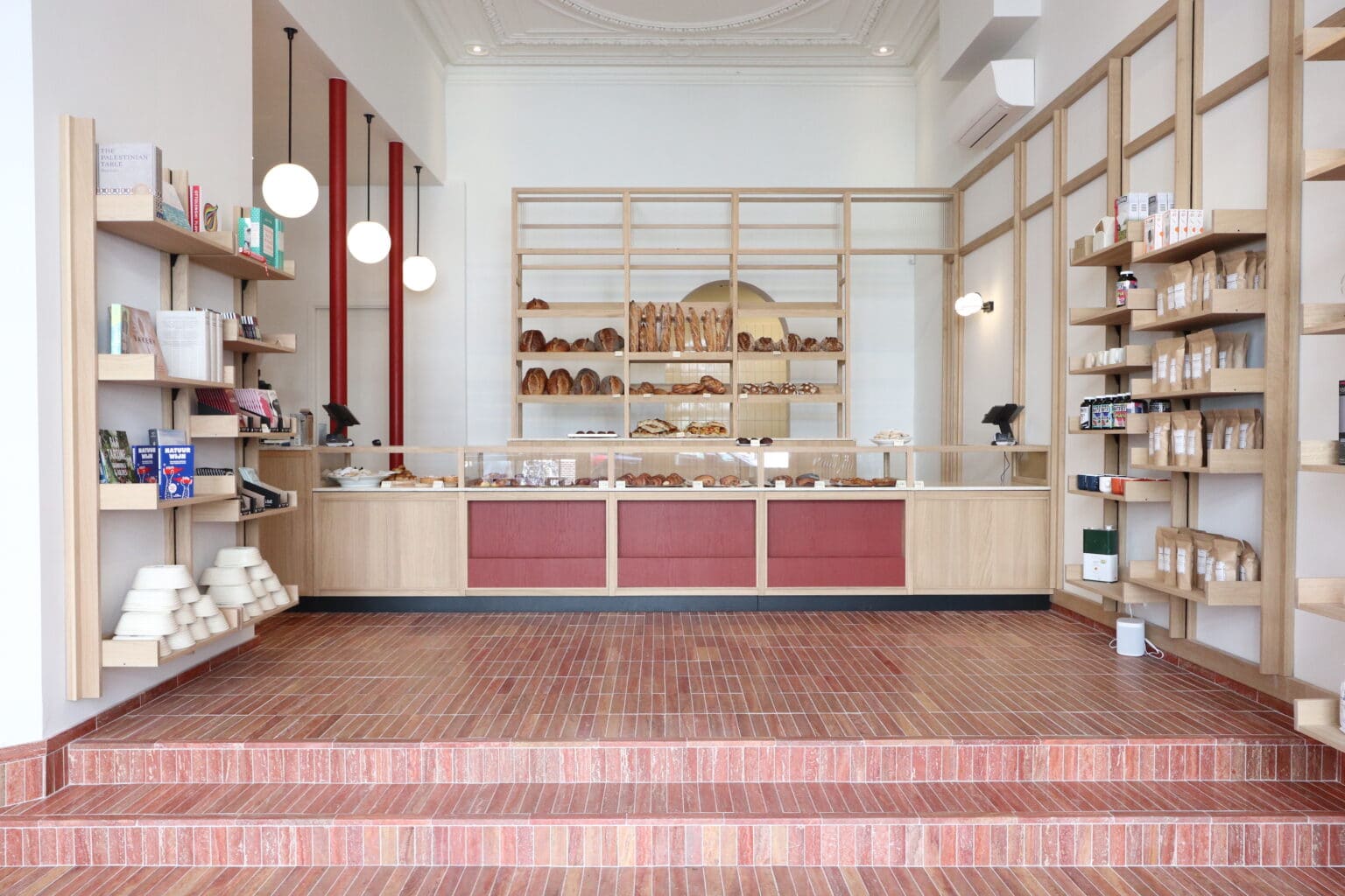 10 X DESIGN BAKERIES - Petite Passport